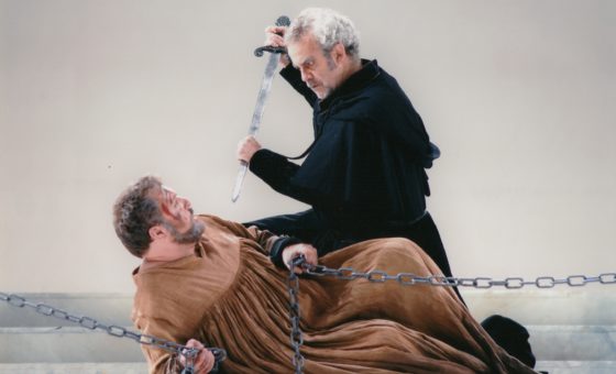 Simon Boccanegra- Giacomo Prestia as Fiesco - Madrid- foto con spada