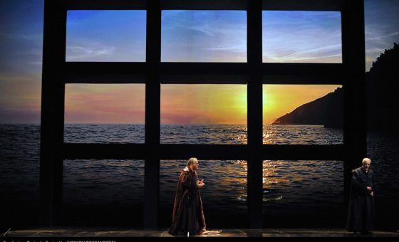 Simon Boccanegra- Teatro La Fenice di Venezia, 2014- Giacomo Prestia as Fiesco con Piazzola, finale 2