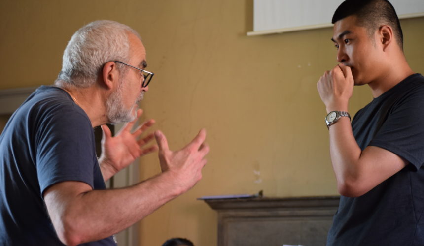 allargare trovare spazio in gola